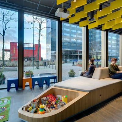 Grachten-Hotel in der Nähe vom Hauptbahnhof