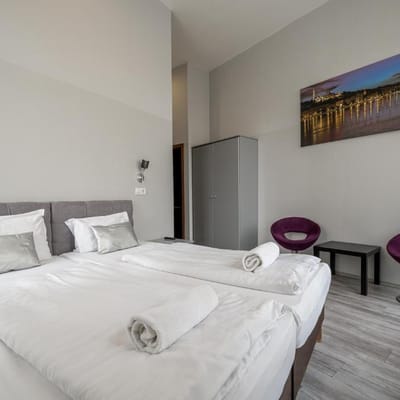 Auberge dynamique dans le meilleur emplacement