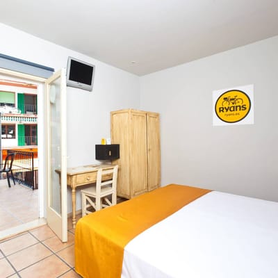 Günstige Unterkunft auf Ibiza
