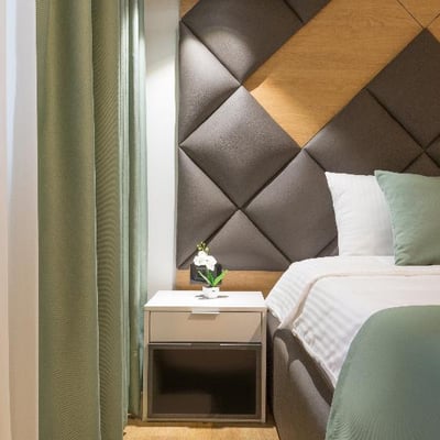 Luxe and Comfort Hotel