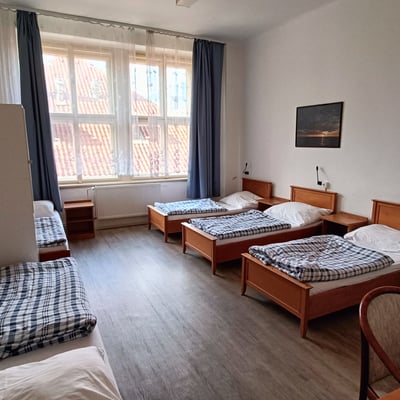 Central Hostel with Bar