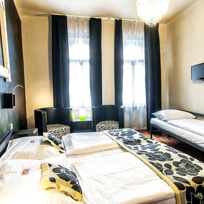 Great Hostel with Bar