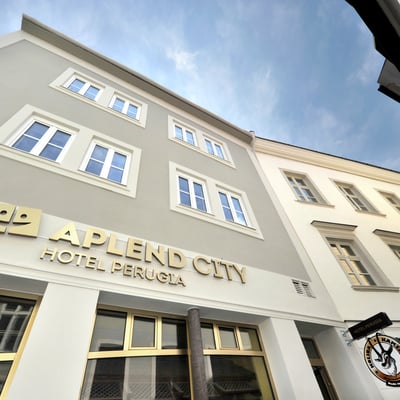 Great Hotel with in-house restaurant