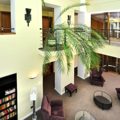 Great Hotel with in-house restaurant