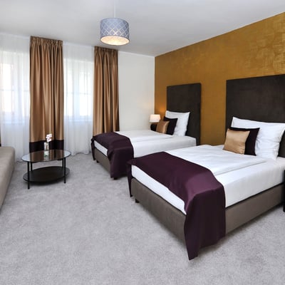 Great Hotel with in-house restaurant