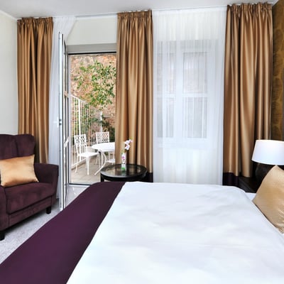 Great Hotel with in-house restaurant